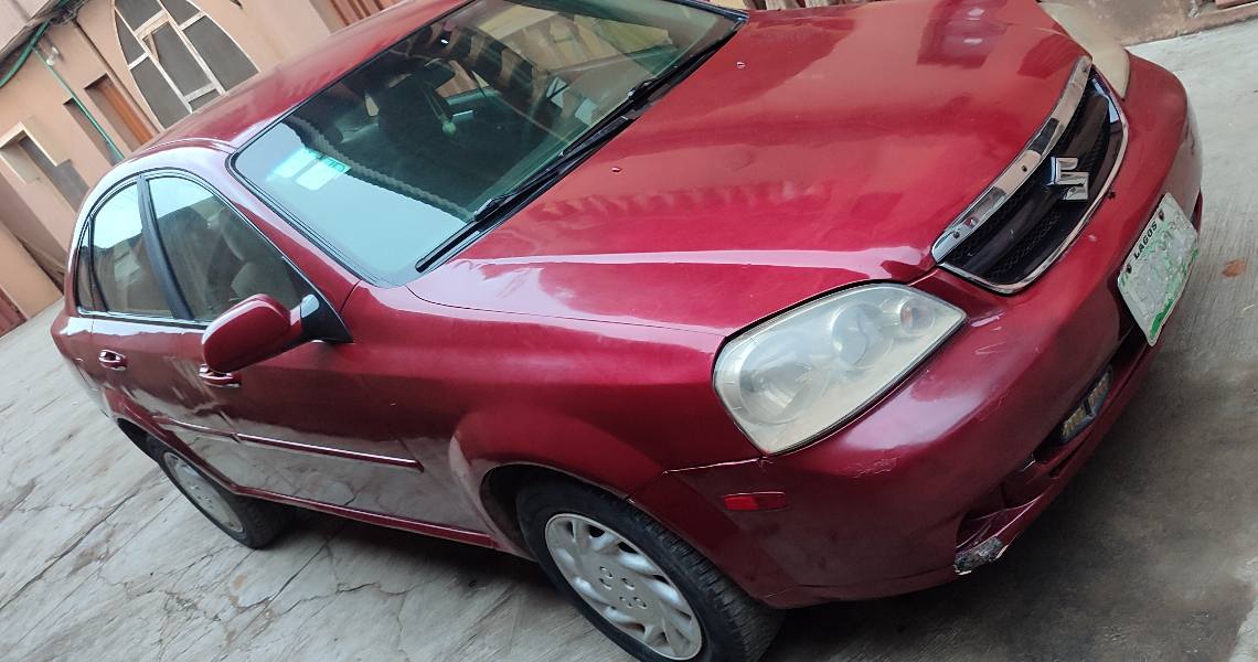 A picture of 2007 Suzuki Forenza