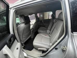 A picture of Neatly used 2012 direct Toyota Highlander going for 9 3m