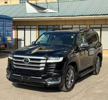 A picture of 2022 LANDCRUISER 300 SERIES FOR SALE PRICE MIL 415 CALL