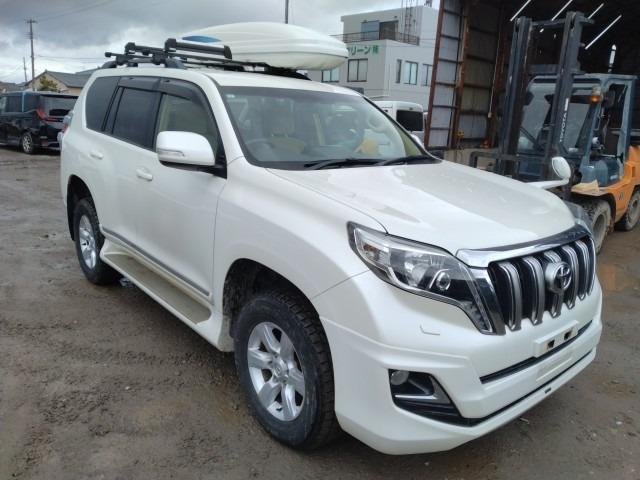 A picture of DAMAGED TOYOTA LANDCRUISER PRADO DIESEL READY TO BE IMPORTED AT