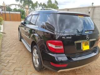 A picture of Mercedes Benz ML 4MATIC 350