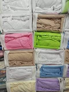 A picture of 6 6 fitted cotton bedsheets