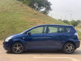 A picture of 2010 Toyota Verso 3 roll