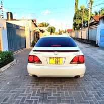 A picture of Toyota crown Athlete