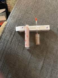 A picture of Lips stick