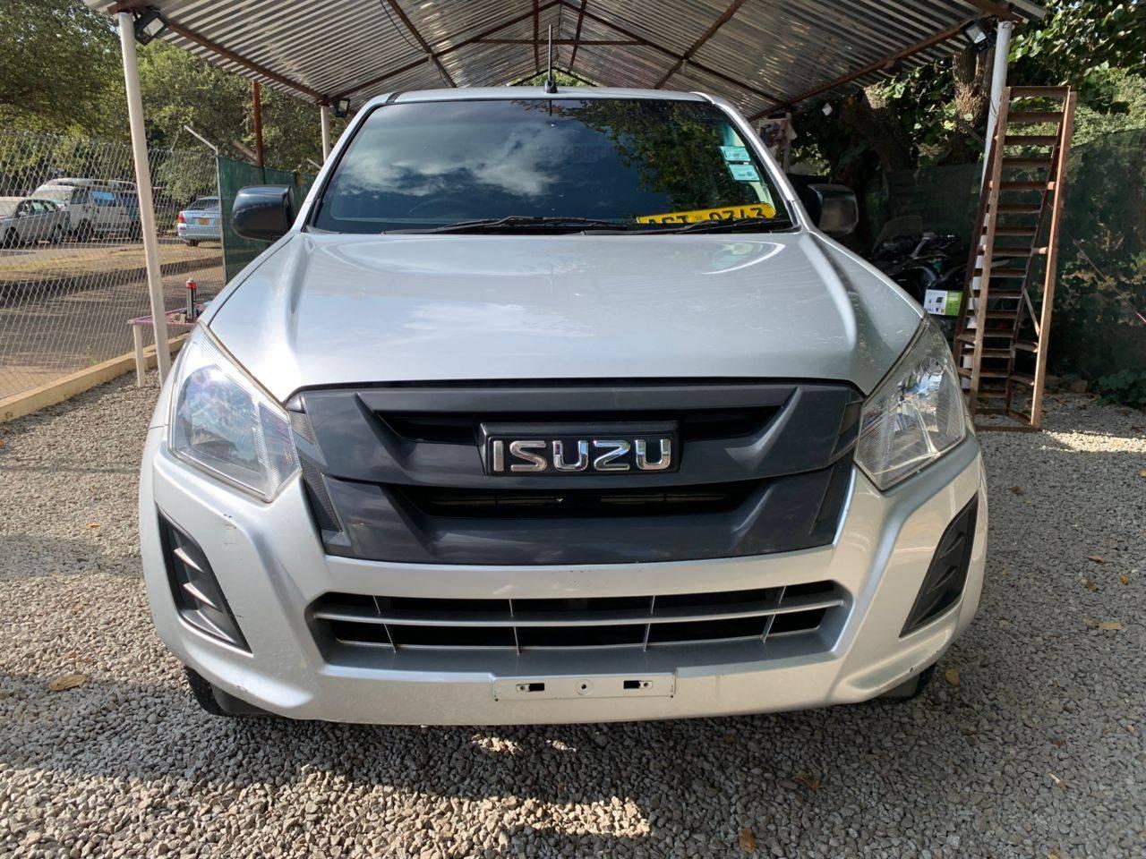 classifieds/cars isuzu
