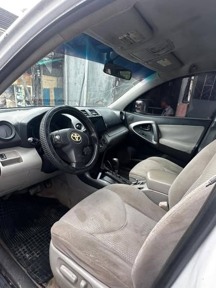 A picture of 2009 Toyota RAV4 for sale