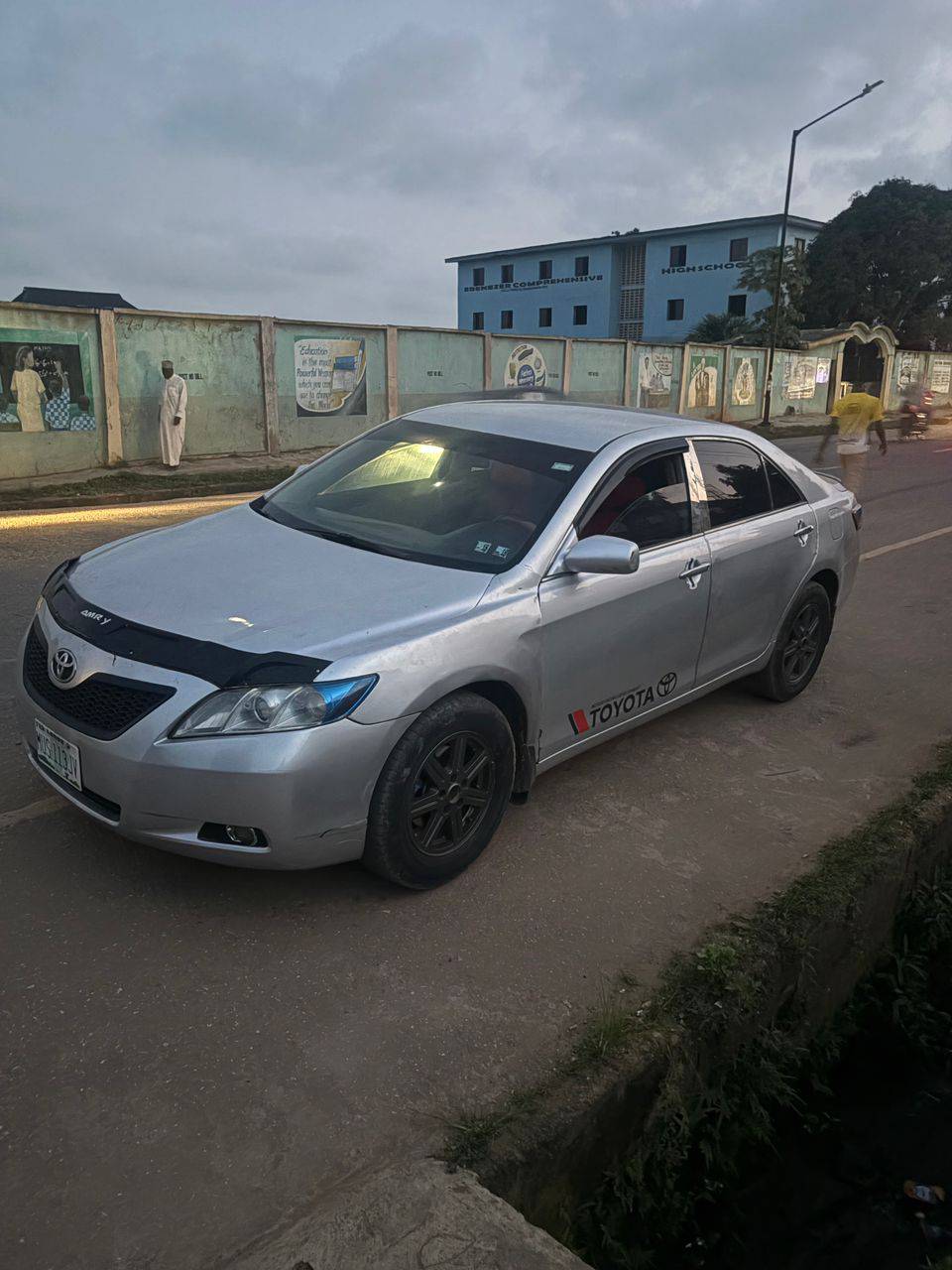 A picture of Camry 08 08037255575
