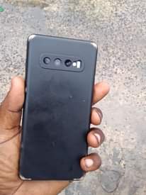 A picture of S10 gb128 ram8