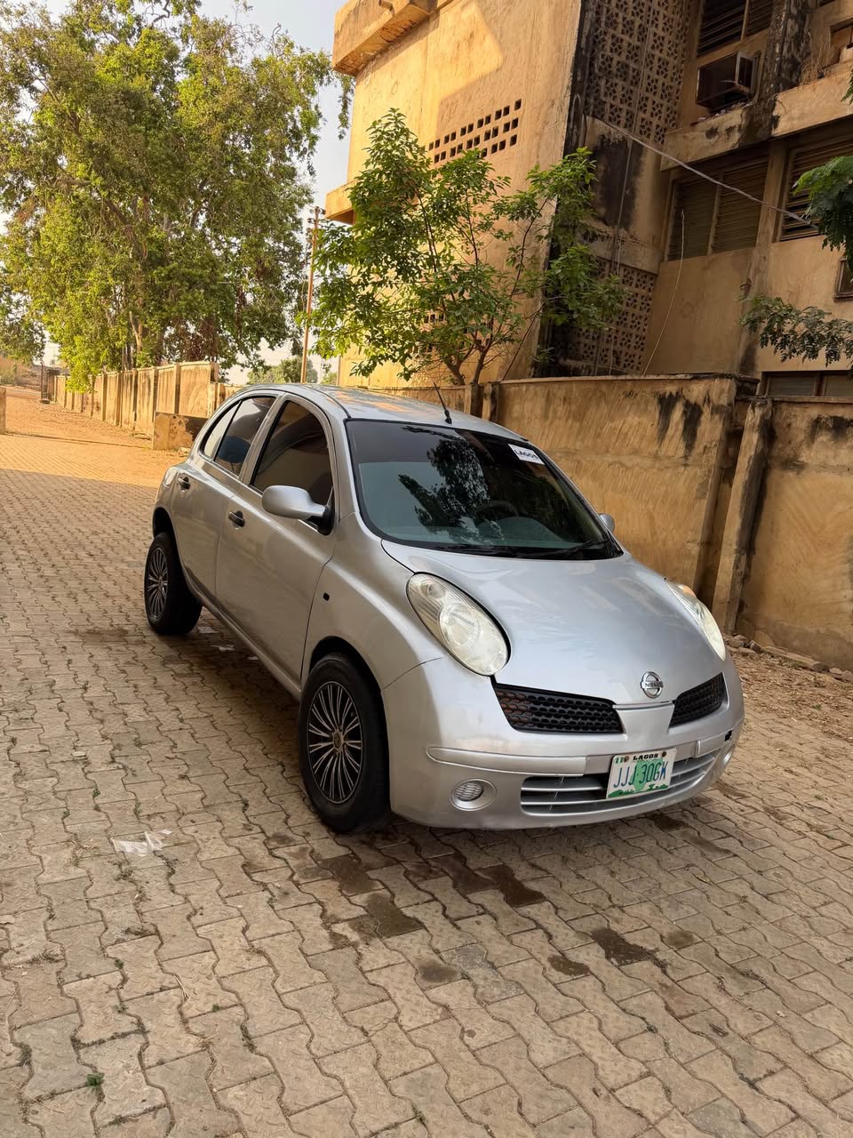 A picture of Nissan Micra Automatic 2008 model am the owner direct 2