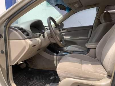 A picture of Toyota Camry 03