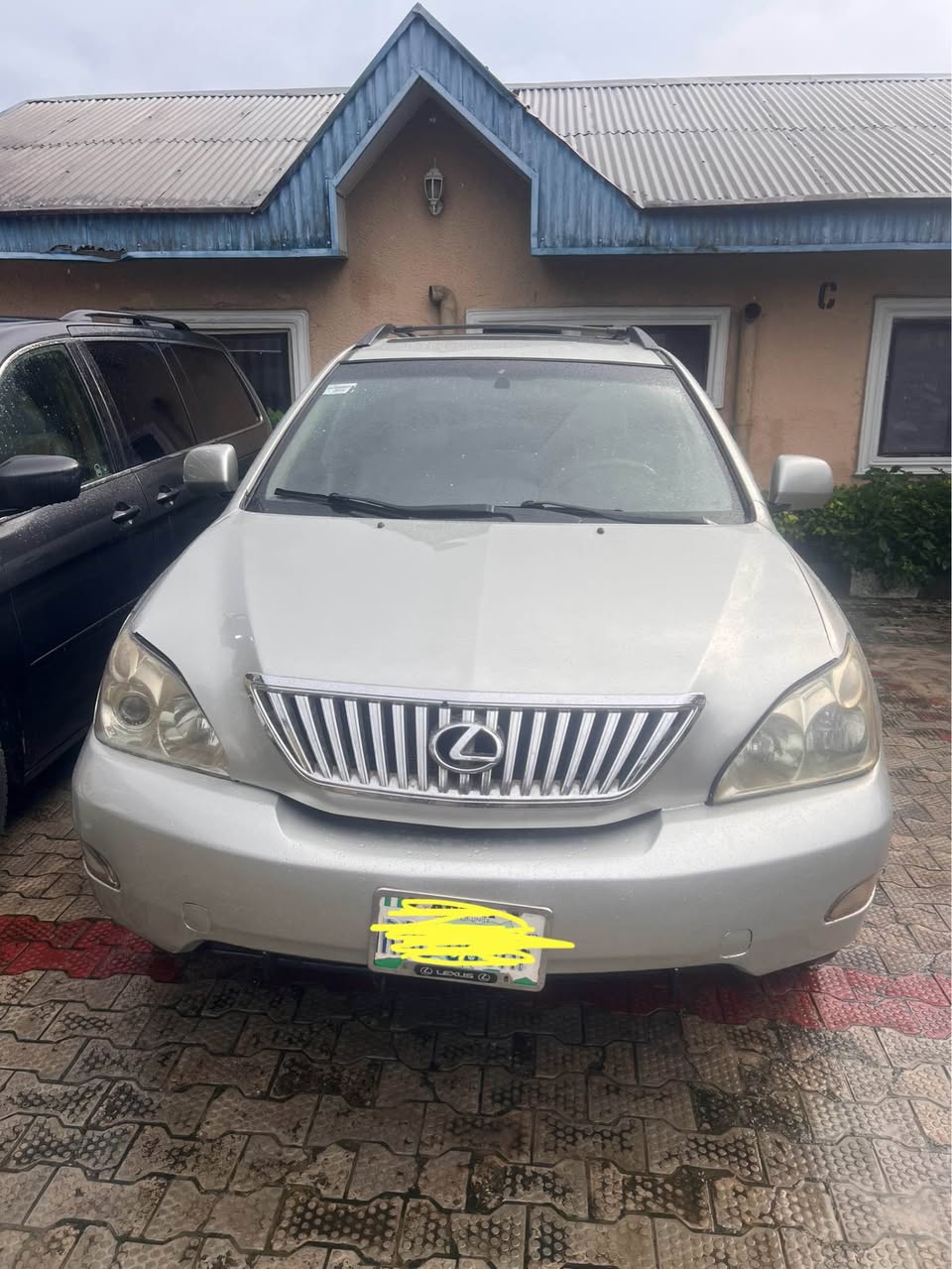 A picture of Rx330 Lexus