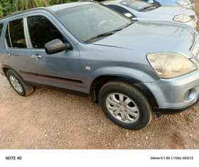 A picture of The two cars is untempered engine and gear 1 Highlander