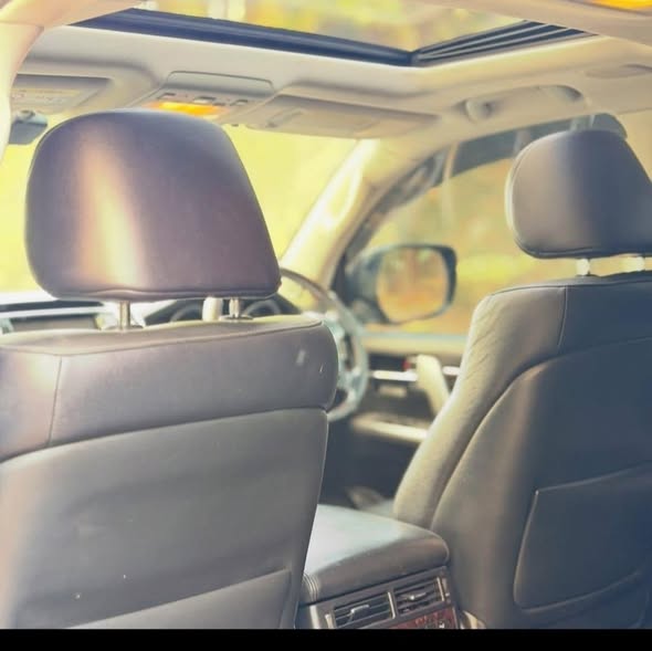 A picture of Zx landcruiser v8