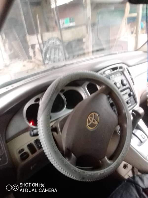 A picture of Awooo Awooo Owner need cash today engine gear a c