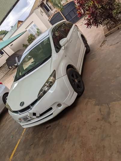 A picture of TOYOTA WISH UBN PRICE 24M QUICK SELL WSTUP0759539100 CALL0776717226