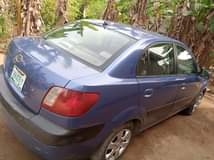 A picture of 08 sharp kia Rio First body
