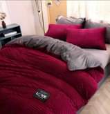 A picture of Coral velvet duvet