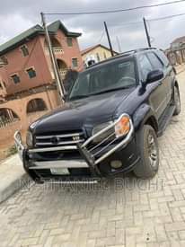 A picture of Toyota sequoia 202 model