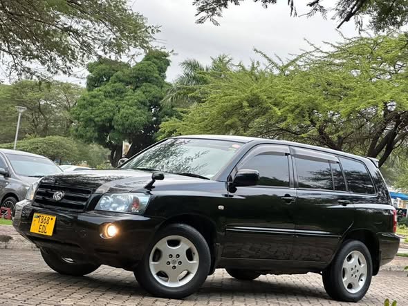 A picture of TOYOTA KULGER FOR SALE