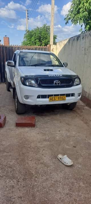 used toyota hilux