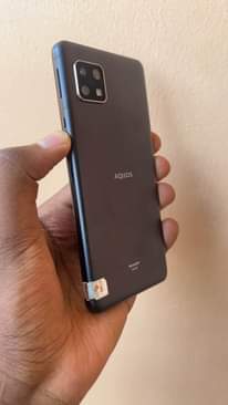 A picture of AQUOS SENSE 5