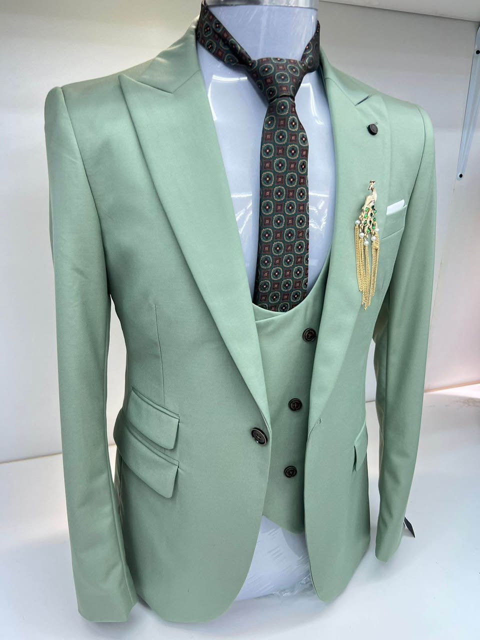 suits