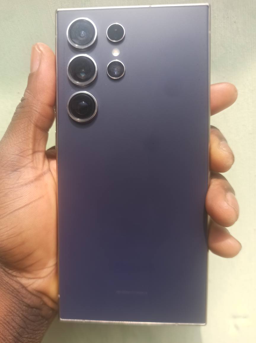 A picture of Samsung S24 Ultra 256gb
