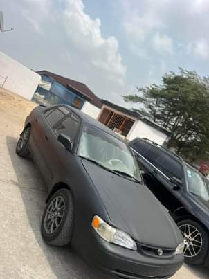 A picture of 2000 Toyota Corolla