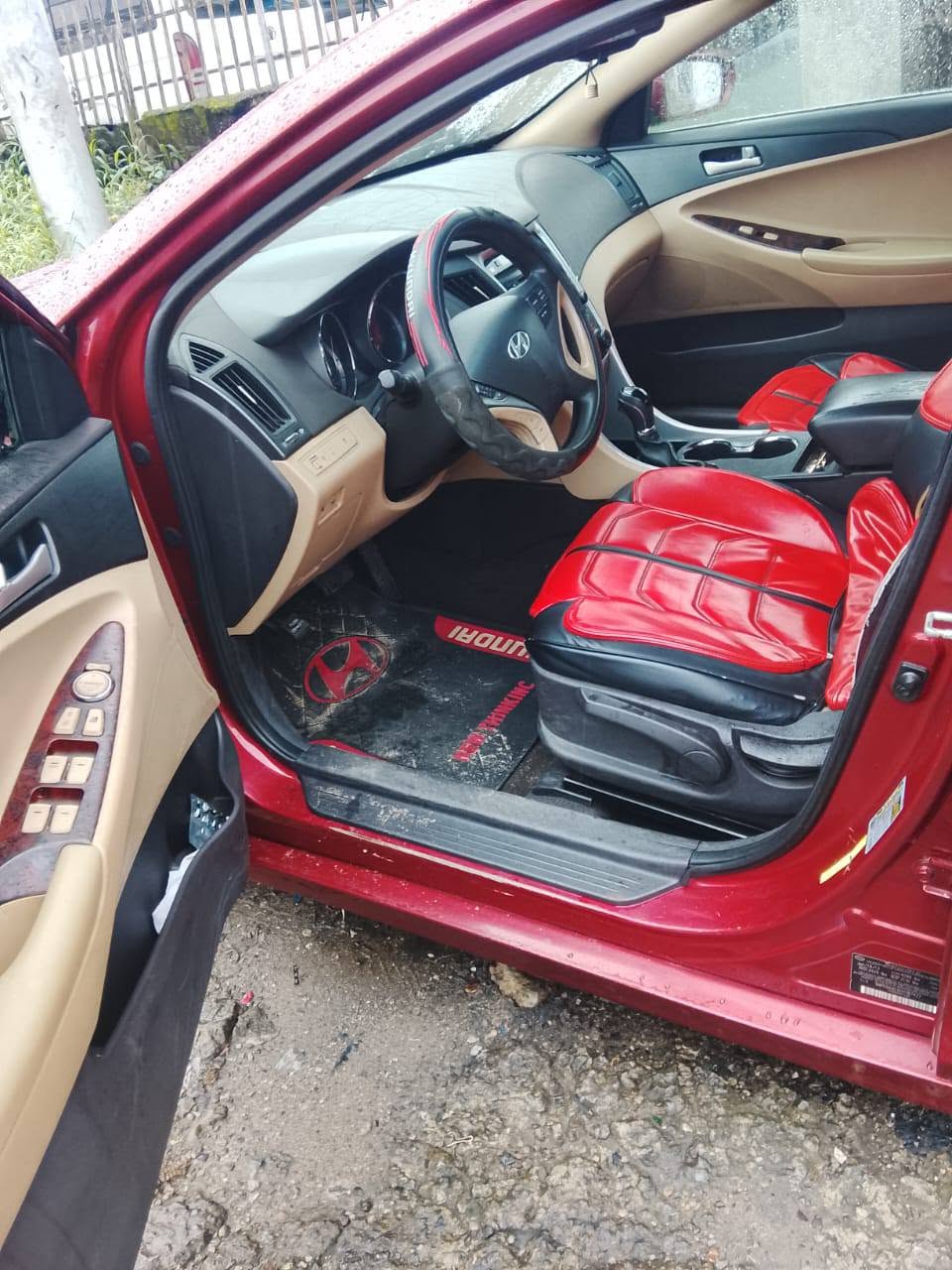 A picture of 2013 Hyundai sonata