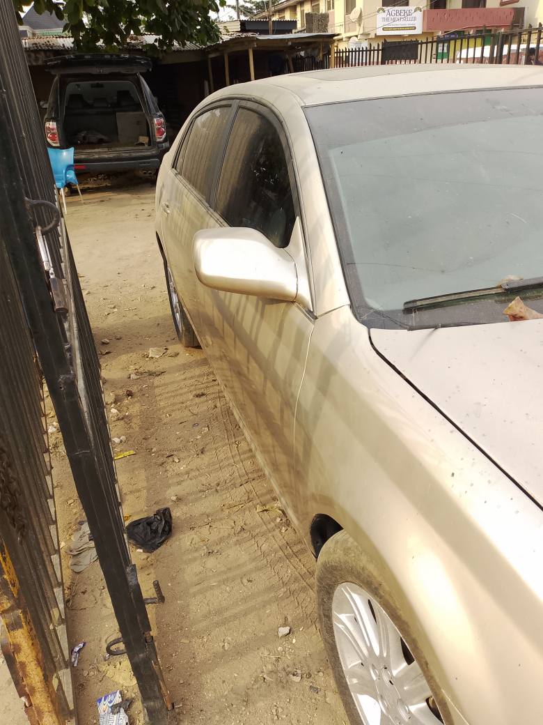 A picture of 2008 Toyota Avalon