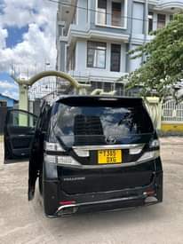 A picture of Toyota vellfire
