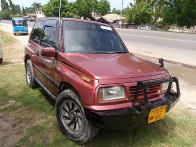 A picture of SUZUKI ESCUDO MANUAL GEAR TSH 3 800 000 CALL 0712973480
