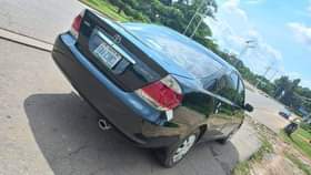 A picture of 2004 Toyota Camry LE