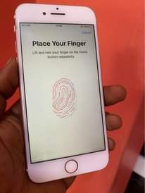 A picture of Iphone 7g 128gb