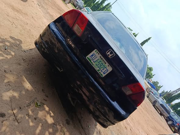 A picture of Honda civic super distres 2002 untempered engine