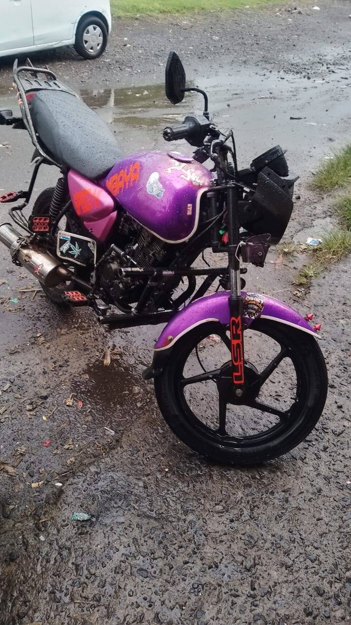bajaj boxer