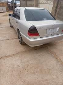 A picture of Mercedes C280