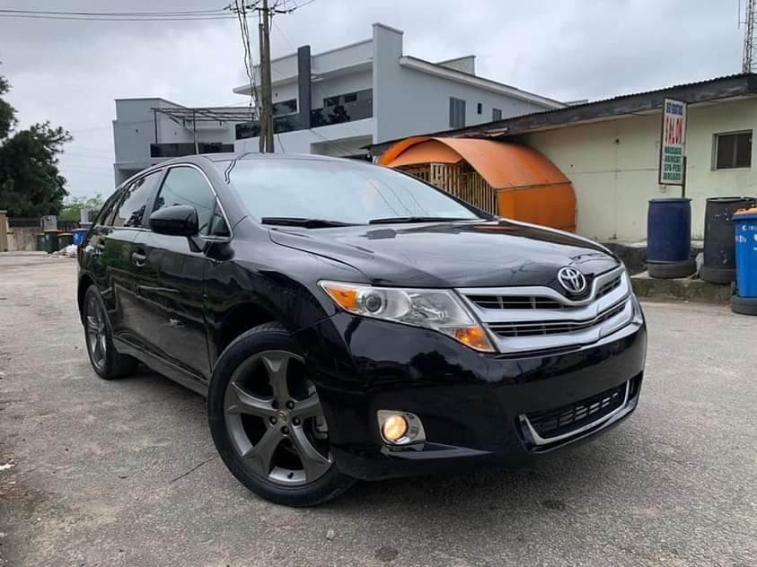 A picture of  PRE OWNED 2011 TOYOTA VENZA AVAILABLE FOR PICKUP 