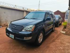 A picture of Lexus GX470 everything is intact nothing to fix buy and
