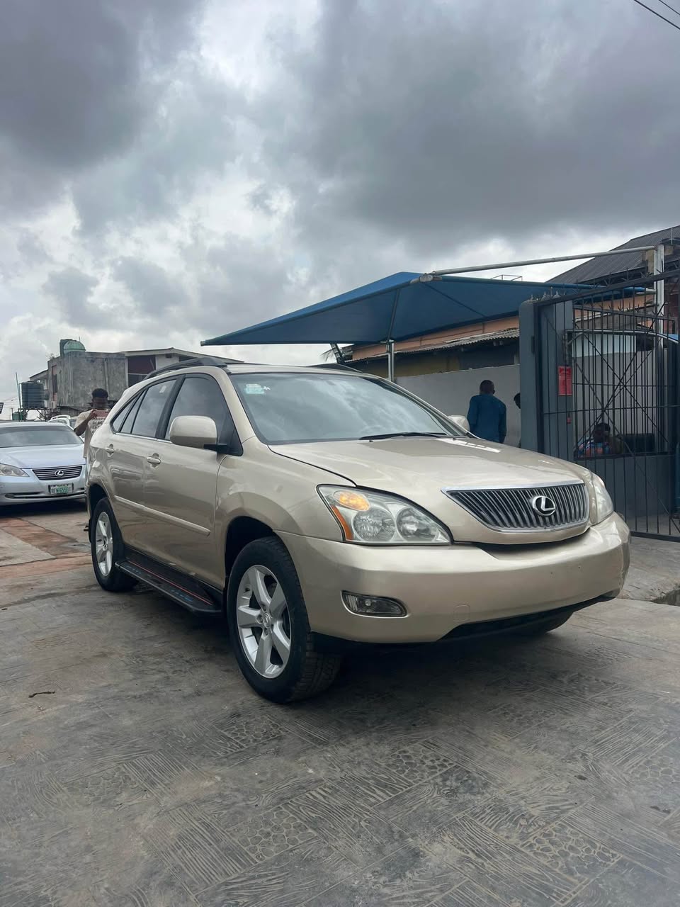 A picture of Lexus Rx330 2006 model 07086768664