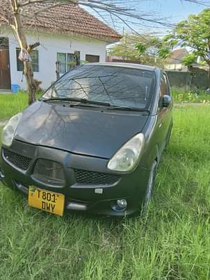 A picture of NAUZA AINA SHIDA YOYOTE 3 8ML piga simu 0676669031
