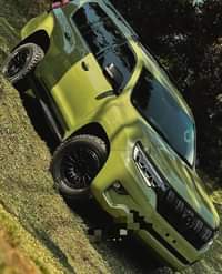 A picture of Land cruiser TX 2014 facelifted to 2018 180m