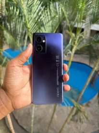A picture of Oppo Reno 7 5g