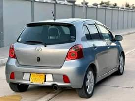 A picture of vitz full ac full docoment