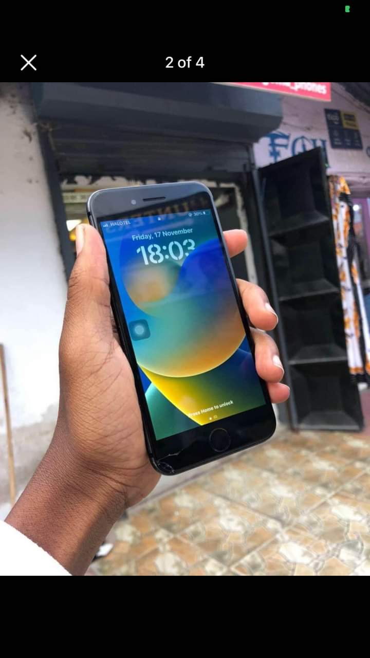 A picture of iPhone 8Plain GB64