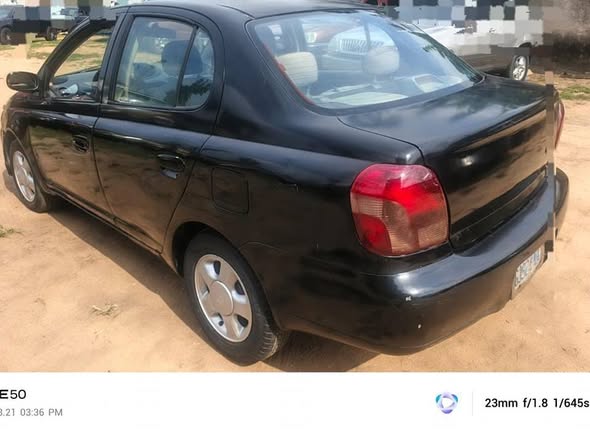 A picture of Toyota Echo 2003