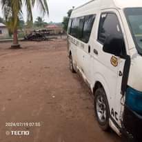 A picture of Toyota hummer 3 bus for sale with new engine buy