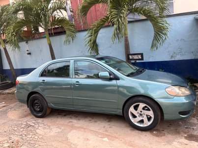 A picture of Toyota Corolla 05 first body