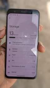 A picture of Google Pixels 4xl 250k Kipengele Crack Kwa Nyuma Infinix 150k